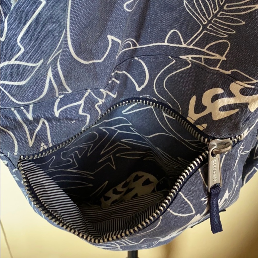 Herschel Tropical Print Backpack 🌿 EUC - Picture 5 of 6